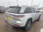 2023 Grand Cherokee Thumbnail 6