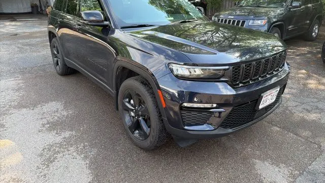 Preowned 2023 Jeep Grand Cherokee Limited for Sale