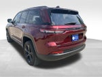 2025 Grand Cherokee Thumbnail 4