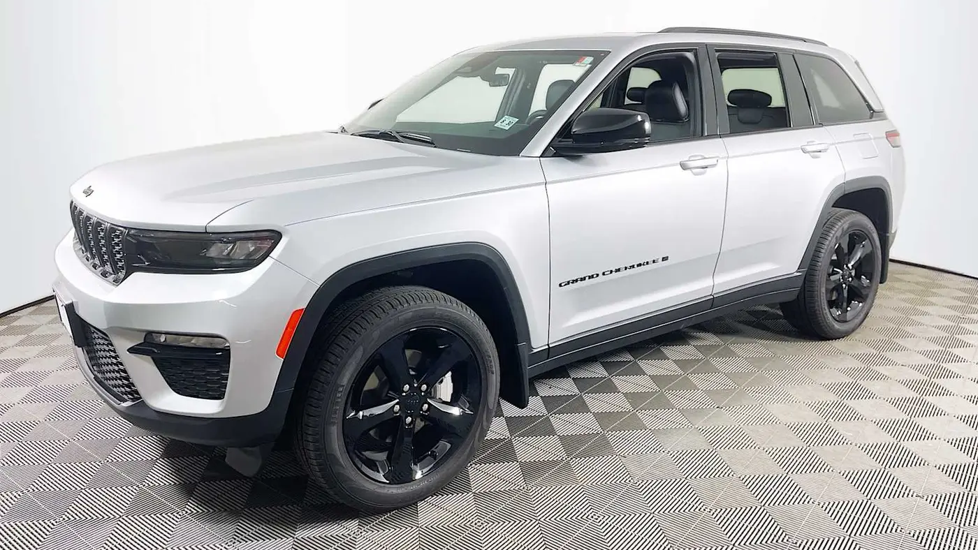 Preowned 2025 Jeep Grand Cherokee Limited for Sale