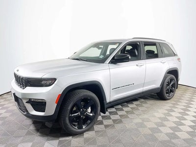 Photo of a 2025 Jeep Grand Cherokee 4X4 Limited 4DR SUV for sale
