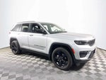 2025 Grand Cherokee Thumbnail 3