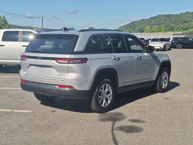 2022 Jeep Cherokee - $27,823