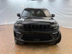 2023 Grand Cherokee Thumbnail 2
