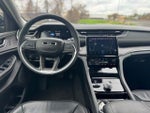 2023 Grand Cherokee Thumbnail 13