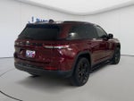 2023 Grand Cherokee Thumbnail 4