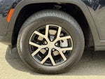 2024 Grand Cherokee Thumbnail 11