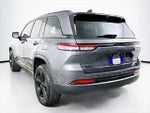 2024 Grand Cherokee Thumbnail 6