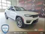 2025 Grand Cherokee Thumbnail 1