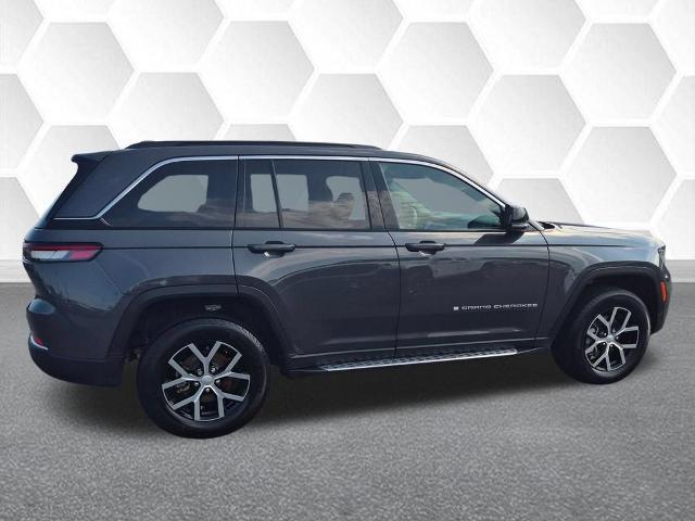 2025 Jeep Grand Cherokee Limited — photo 1 of 12