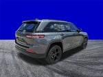2025 Grand Cherokee Thumbnail 4