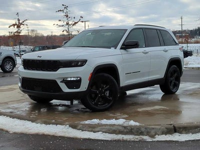 2023 Jeep Grand Cherokee 4X4 Limited 4DR SUV