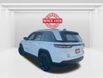 2024 Grand Cherokee Thumbnail 8