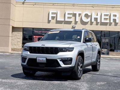 Photo of a 2025 Jeep Grand Cherokee 4X4 Limited 4DR SUV for sale