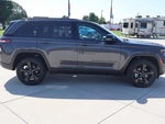 2025 Grand Cherokee Thumbnail 5
