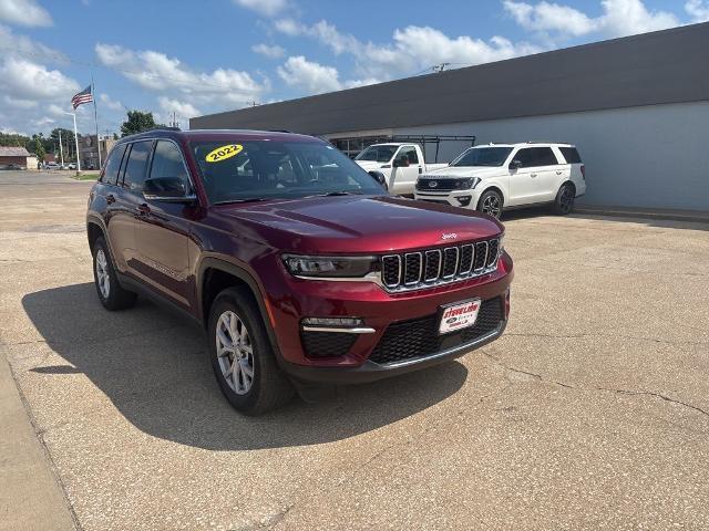 2022 Jeep Cherokee - $25,899