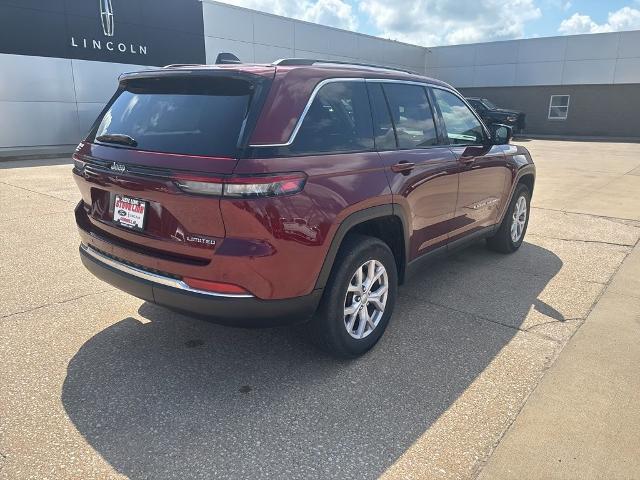 2022 Jeep Cherokee - $25,899