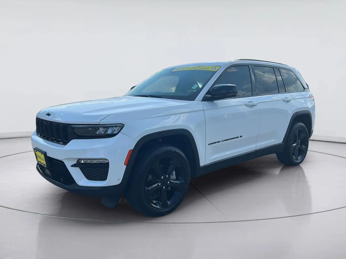 2023 Jeep Cherokee - $28,725