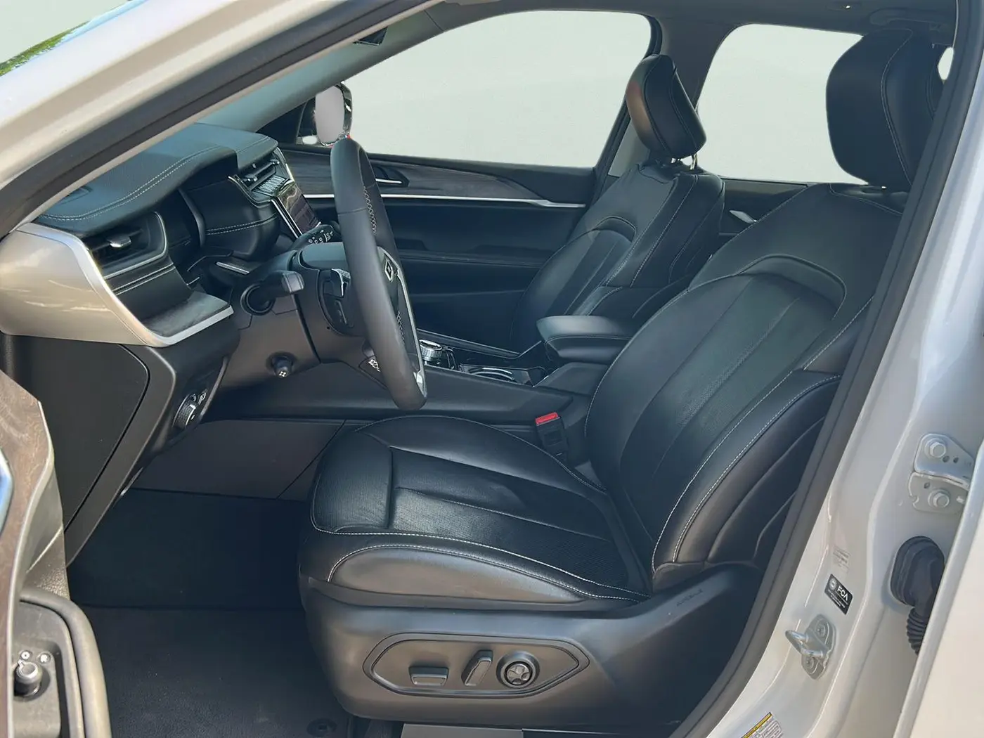 2023 Jeep Cherokee - $28,725