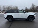 2023 Grand Cherokee Thumbnail 6