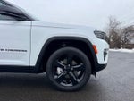 2023 Grand Cherokee Thumbnail 9