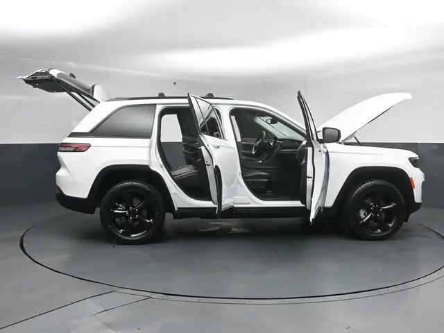2023 Jeep Cherokee - $27,725