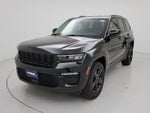 2023 Grand Cherokee Thumbnail 3