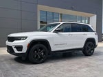 2023 Grand Cherokee Thumbnail 1