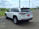 2022 Grand Cherokee Thumbnail 3