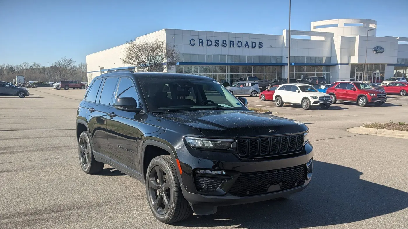 Preowned 2023 Jeep Grand Cherokee Limited for Sale