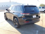 2023 Grand Cherokee Thumbnail 4