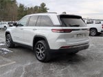 2024 Grand Cherokee Thumbnail 3