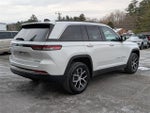 2024 Grand Cherokee Thumbnail 4
