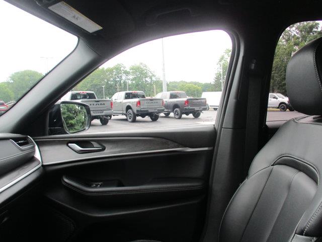 2024 Jeep Cherokee - $34,980