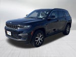 2024 Grand Cherokee Thumbnail 3