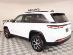 2024 Grand Cherokee Thumbnail 23