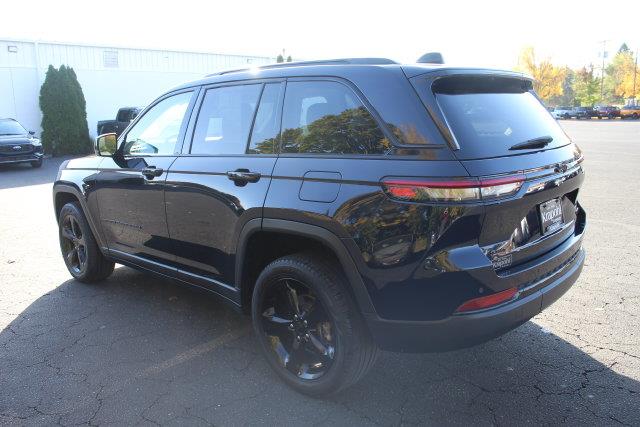 2024 Jeep Cherokee - $33,140