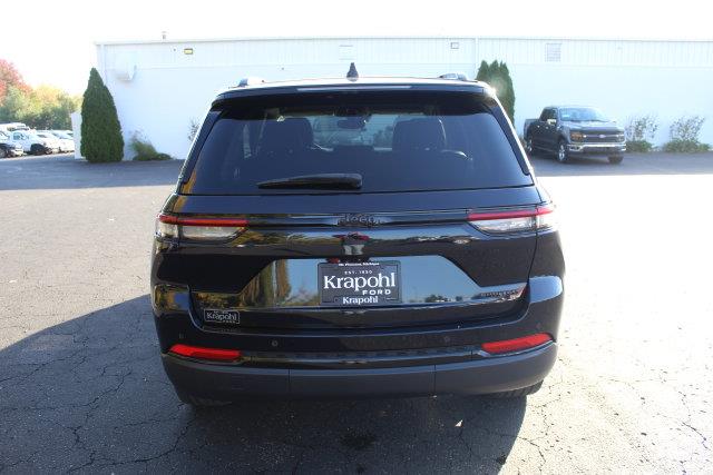 2024 Jeep Cherokee - $33,140
