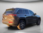 2025 Grand Cherokee Thumbnail 7