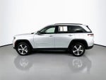 2025 Grand Cherokee Thumbnail 4