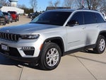 2022 Grand Cherokee Thumbnail 2