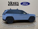 2023 Grand Cherokee Thumbnail 4