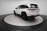2024 Grand Cherokee Thumbnail 12