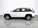 2024 Grand Cherokee Thumbnail 4