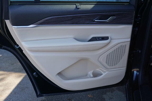 2024 Jeep Cherokee - $34,900
