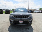 2024 Grand Cherokee Thumbnail 4