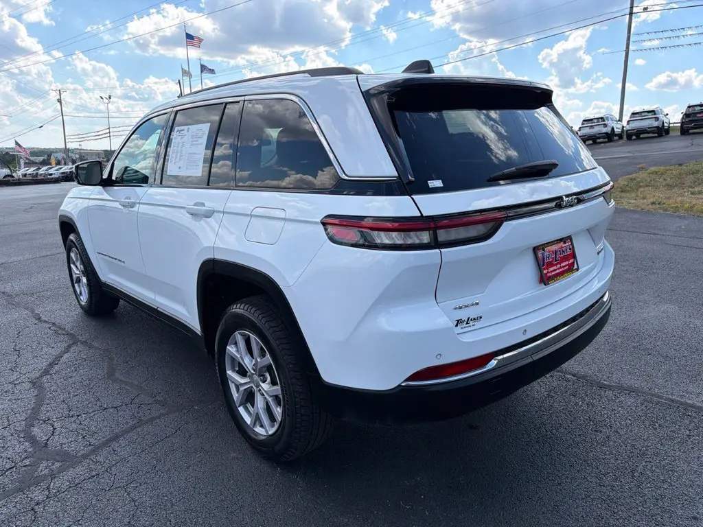 2022 Jeep Cherokee - $23,498