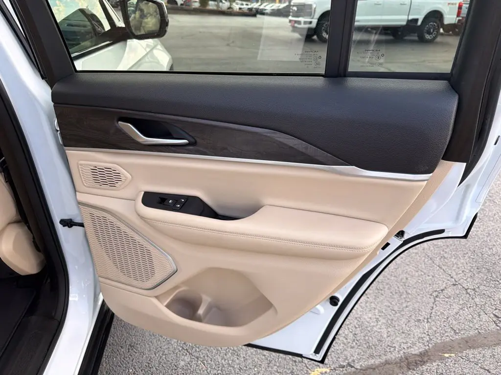 2022 Jeep Cherokee - $23,498