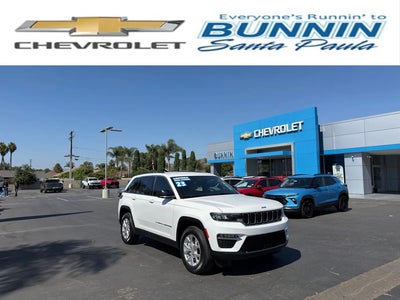Photo of a 2023 Jeep Grand Cherokee 4X4 Limited 4DR SUV for sale
