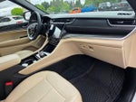 2023 Grand Cherokee Thumbnail 29